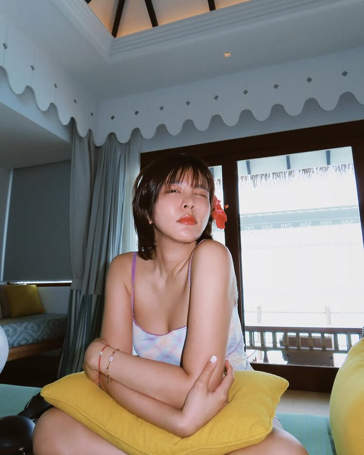 หนูนา หนึ่งธิดา นุ่งวันพีซ จัดลุคเซ็กซี่เบา ๆ ที่มัลดีฟส์