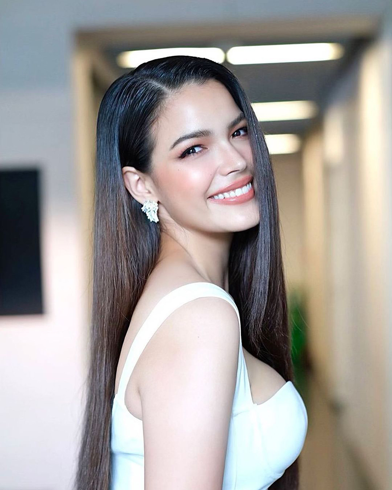 ฟ้าใส ปวีณสุดา