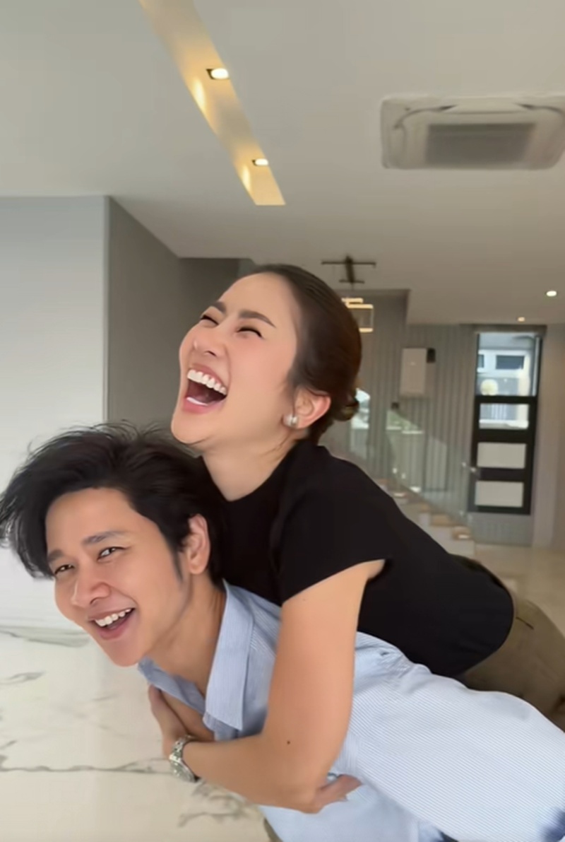 บ้านโต๋ ไบรท์