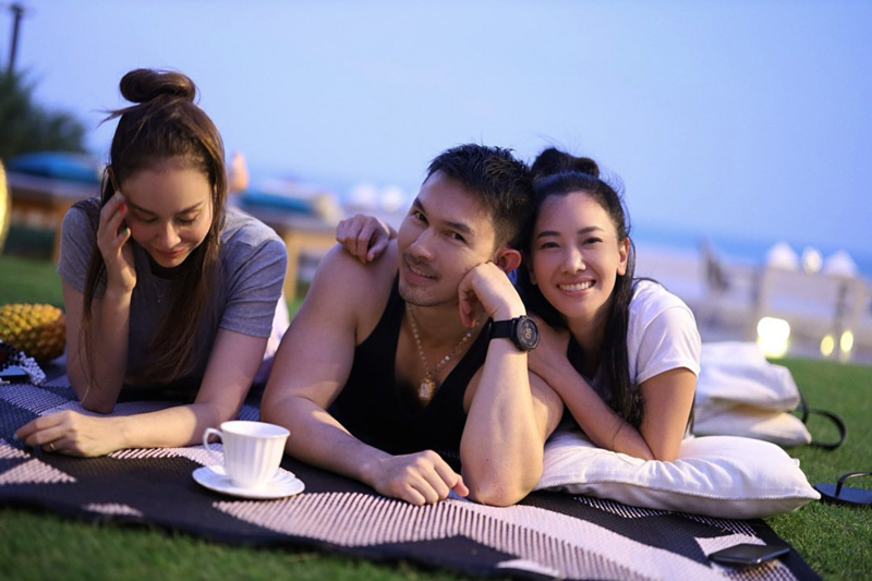 นุ่น อั้ม นัท