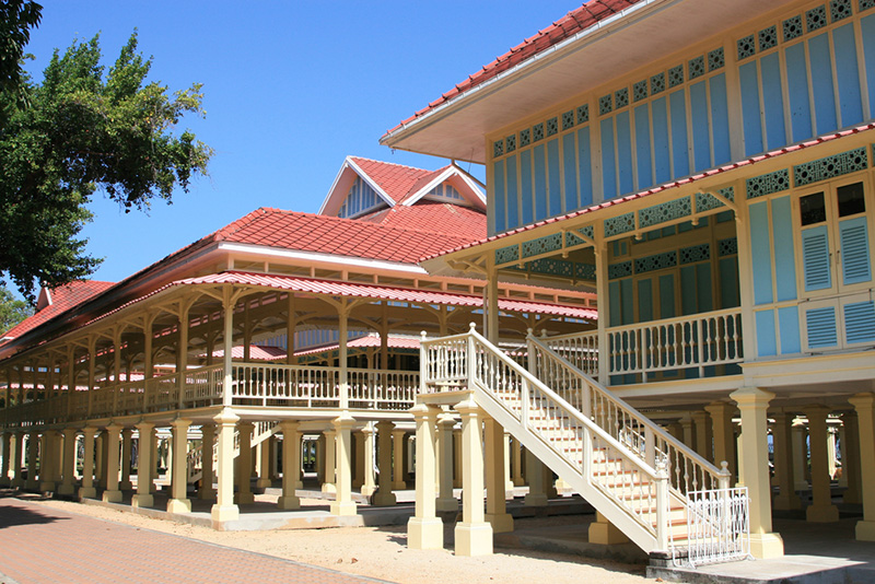 ที่เที่ยวเดือนสิงหาคม 2568 พระราชนิเวศน์มฤคทายวัน จังหวัดประจวบคีรีขันธ์