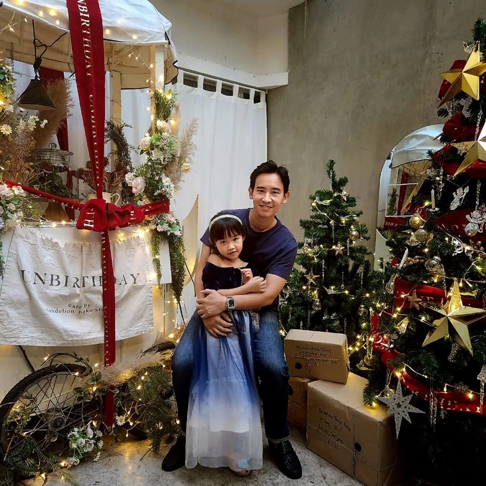 ทิม พิธา