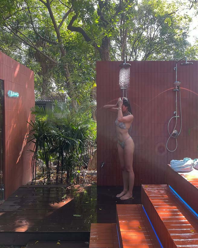 เมทัล สุขขาว นุ่งบิกินี่ โชว์หุ่นแซ่บไฟลุก เขย่าโซเชียล