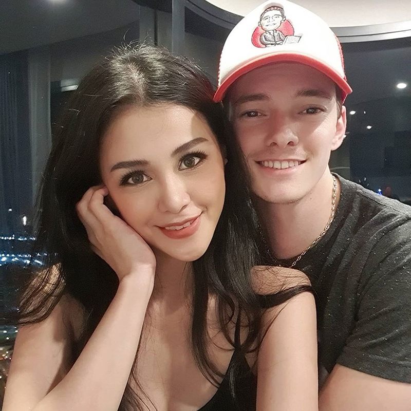 ออม บลูเบอร์รี่