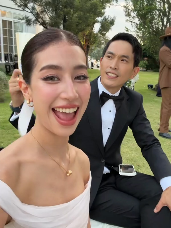 มิ้นต์ ชาลิดา ในงานแต่ง ใหม่ เต๋อ ควงคู่ ภูผา คนแซวถึงคิวแล้วหรือยัง ? 