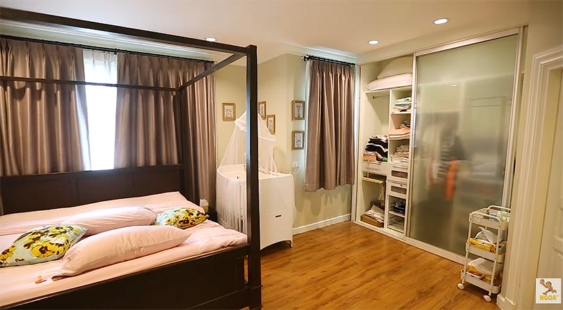 บ้านเอมี่ ตีท้ายครัว