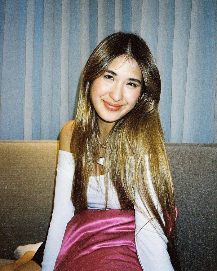 มิย่า ทองเจือ