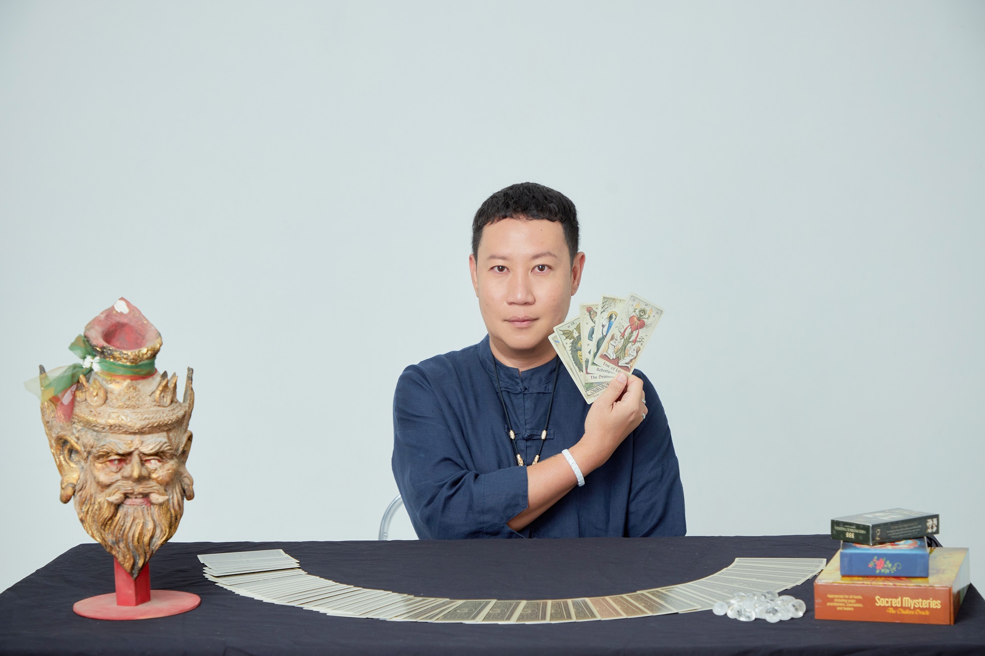 หมอเอ็ม เทพกระซิบ