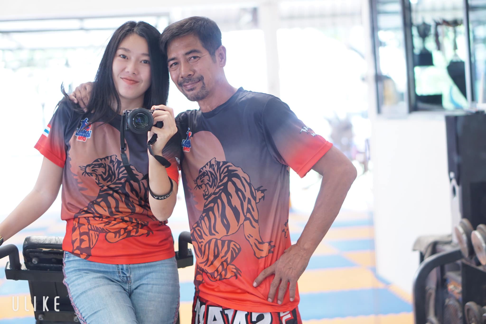 มอส ธิดารา