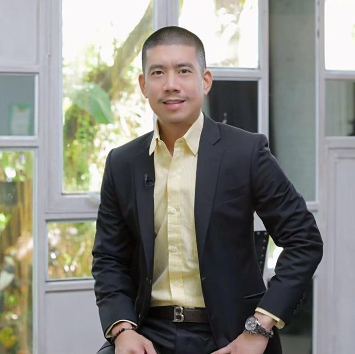 แบงค์ พชร อดีตสามี นิหน่า ลงคลิปหวานสาวปริศนาหน้าคุ้น หรือจะเป็นรักใหม่