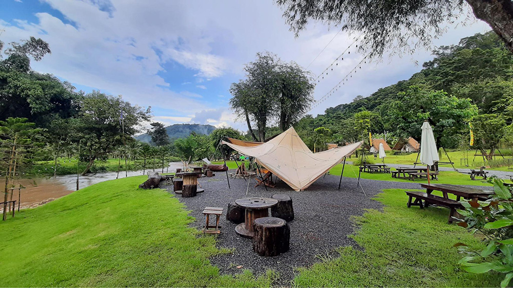 บ้านไร่พอเพียง แคมป์ปิ้ง&คาเฟ่