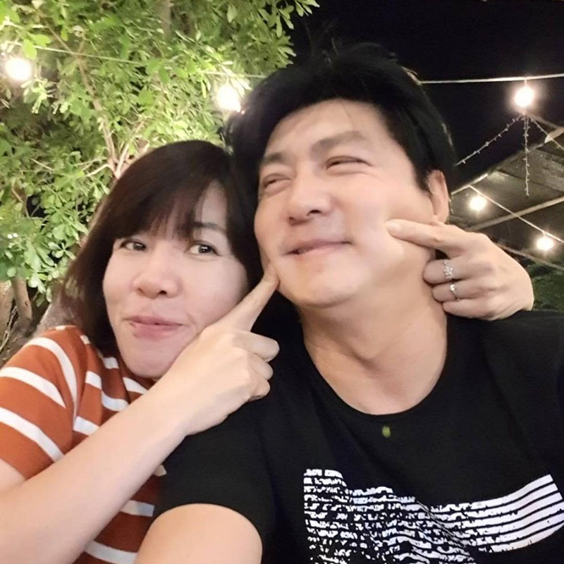 ดีเจพี่อ้อย 