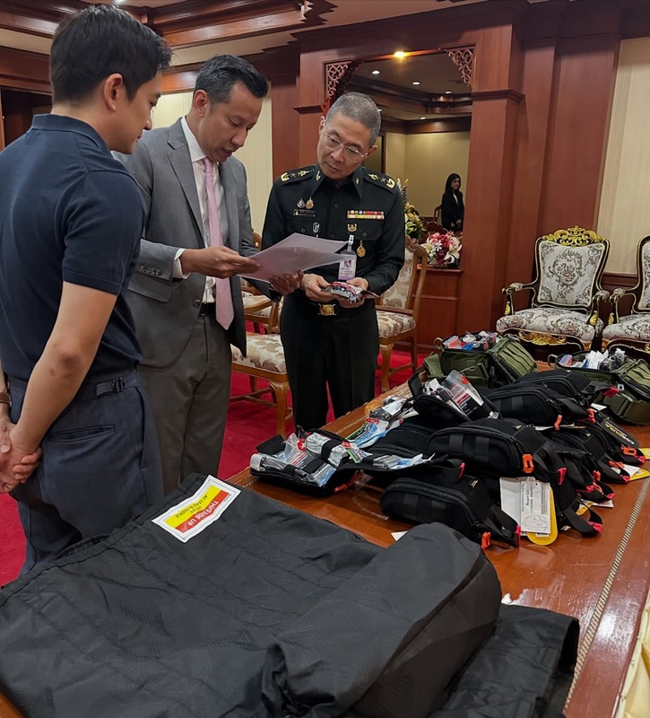 หมอโอ๊ค สมิทธิ์ โอปอล์ ปาณิสรา 