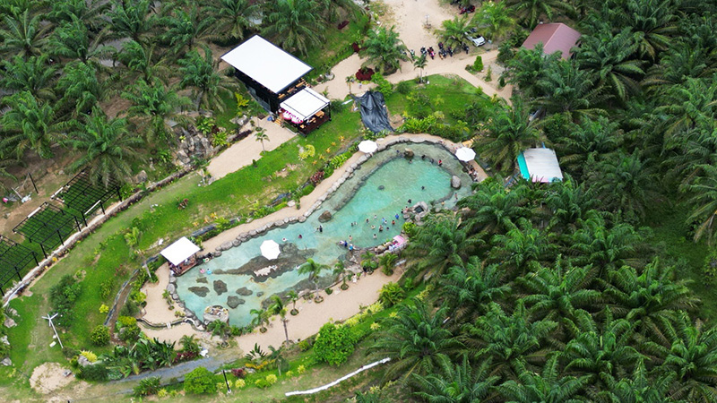 Oasis Krabi สระน้ำผุดทุ่งสูง