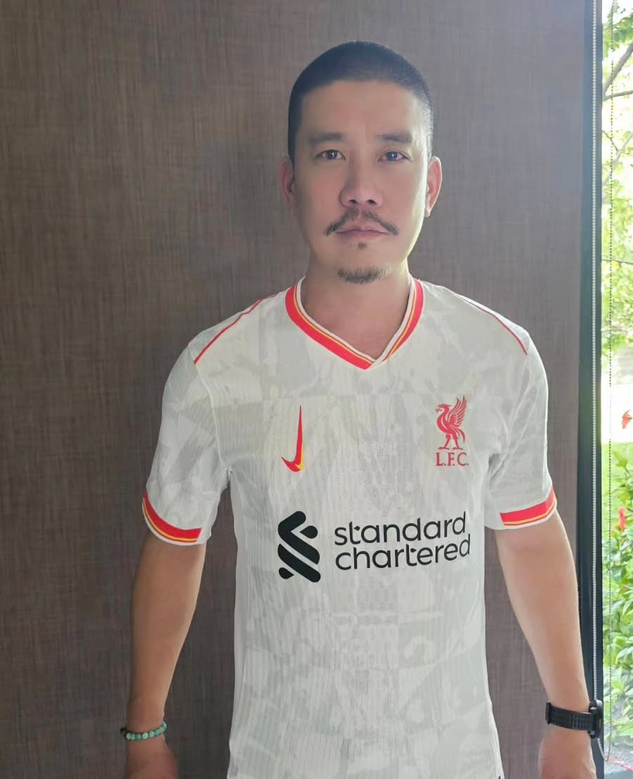 แบงค์ พชร