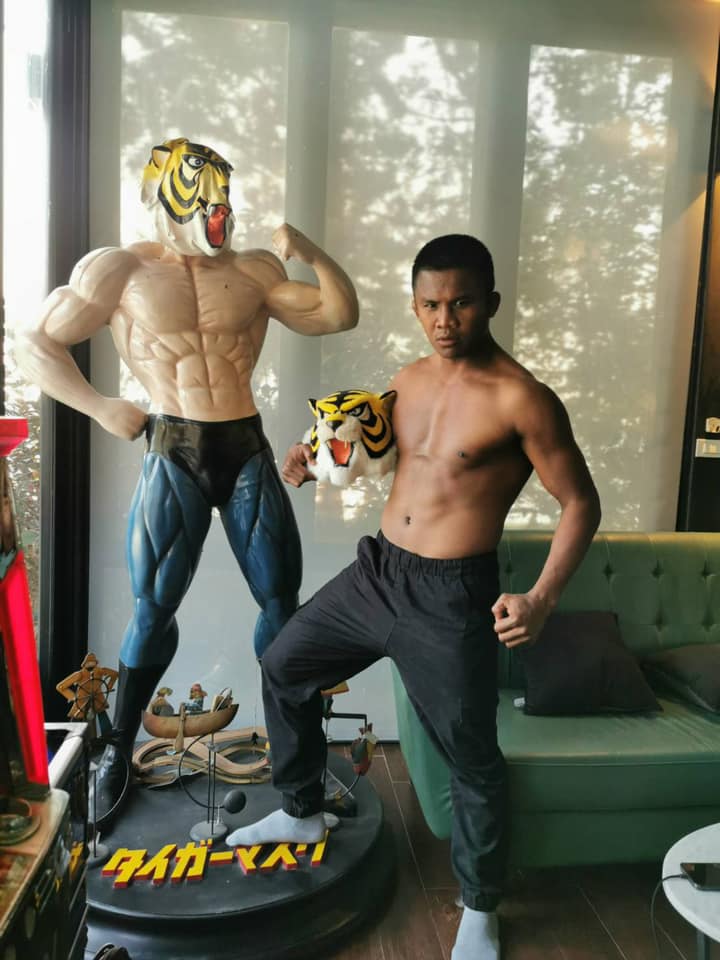 บัวขาว บัญชาเมฆ