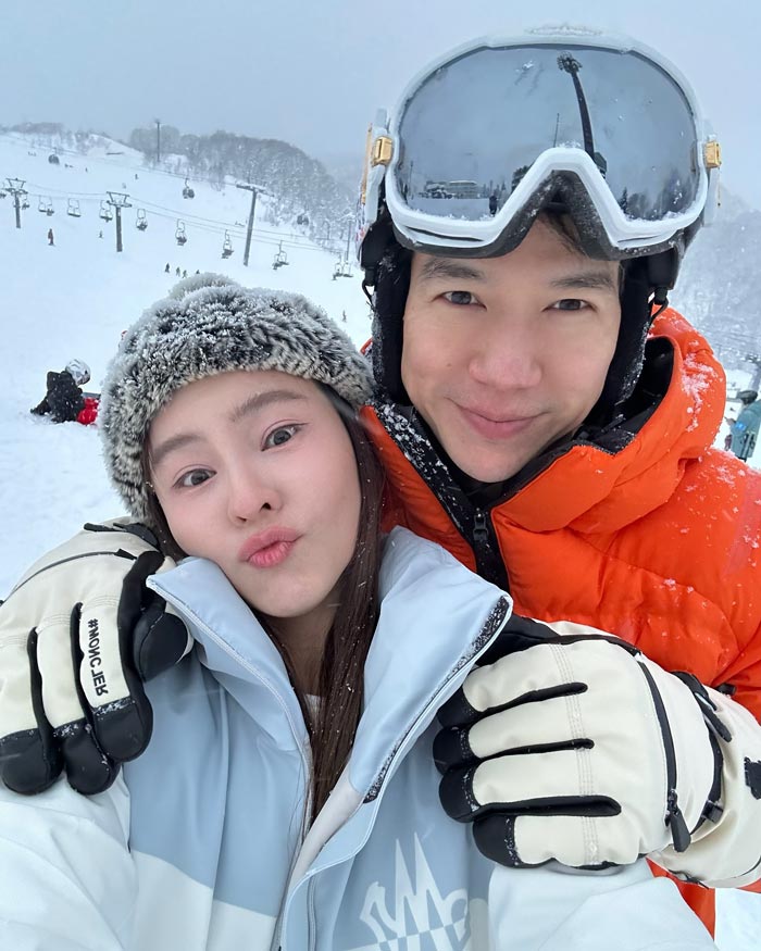 ออม แอมป์ หวานรับปีใหม่