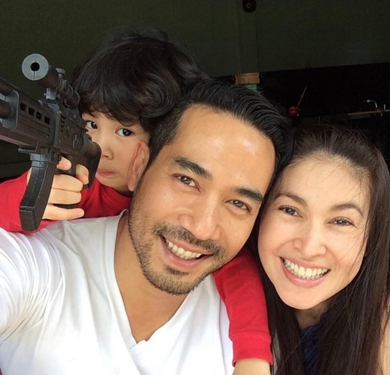 ตุ้ย ธีรภัทร์ แอนนา นาตาชา