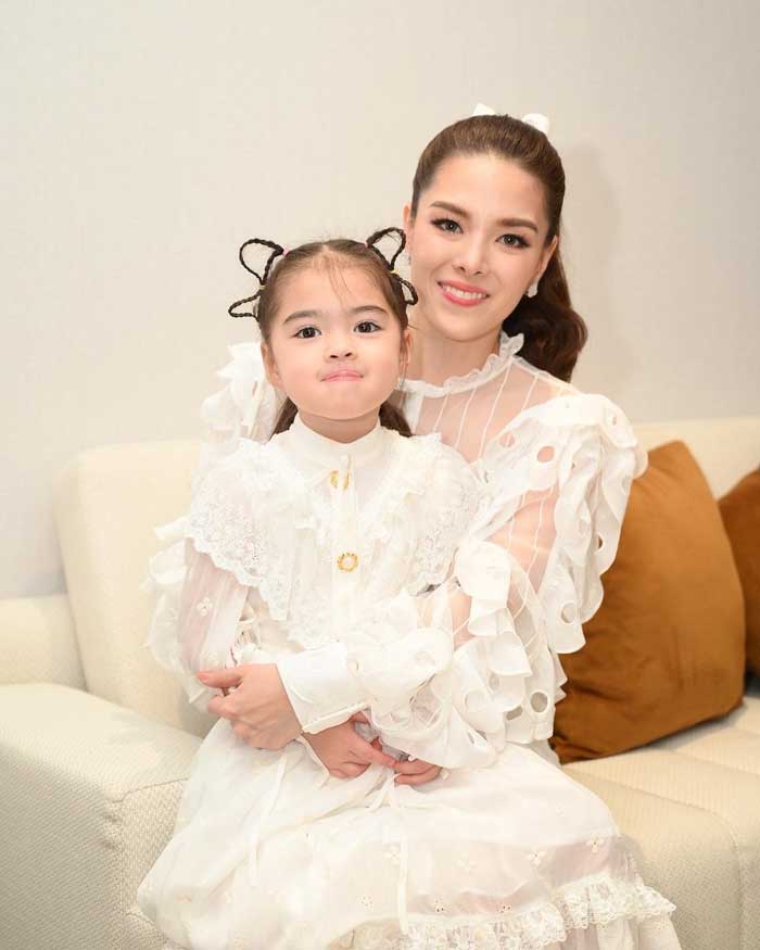 น้องเดมี่ ลูกสาว ลีเดีย