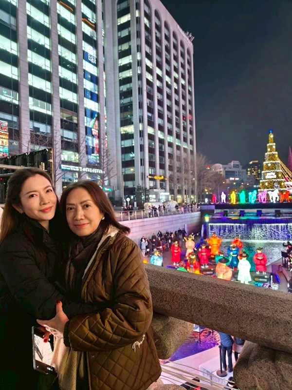 แอฟ ทักษอร เที่ยวเกาหลี