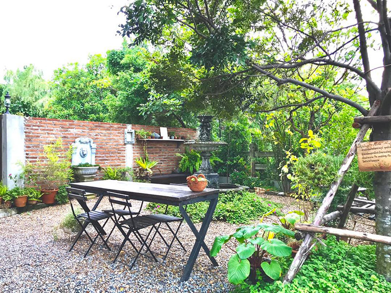 ร้านกาแฟในสวน กรุงเทพฯ