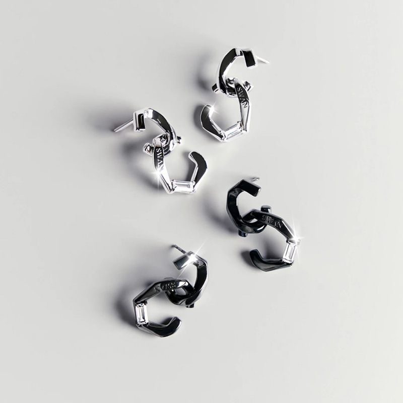 SWAN Unbound Iconic Earring