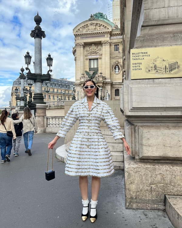 ชมพู่ อารยา