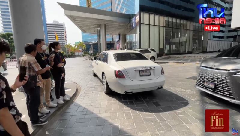 ไฮโซเมย์ วาสนา