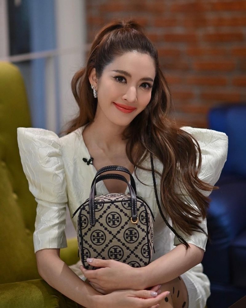 แอฟ ทักษอร