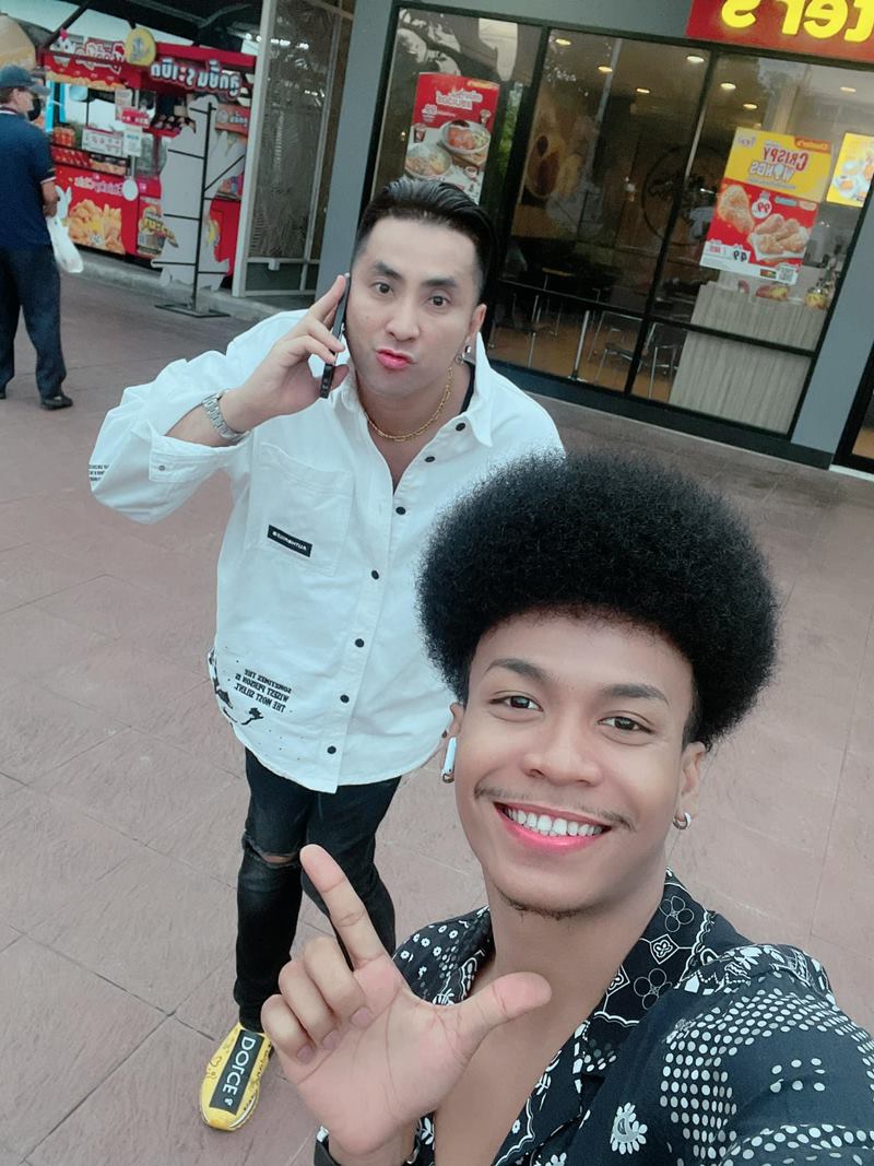 โชค รถแห่ บอล เชิญยิ้ม