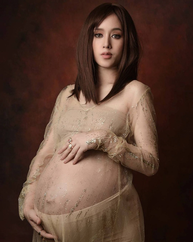 จุ้มจิ้ม วรนันท์