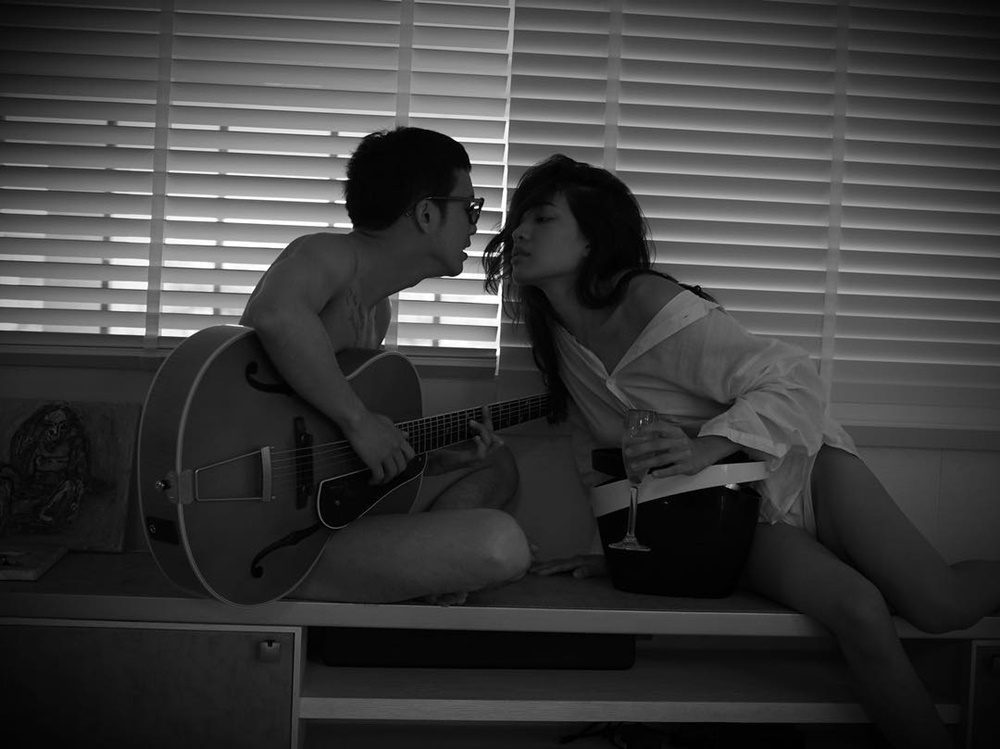 แอมมี่ The Bottom Blues