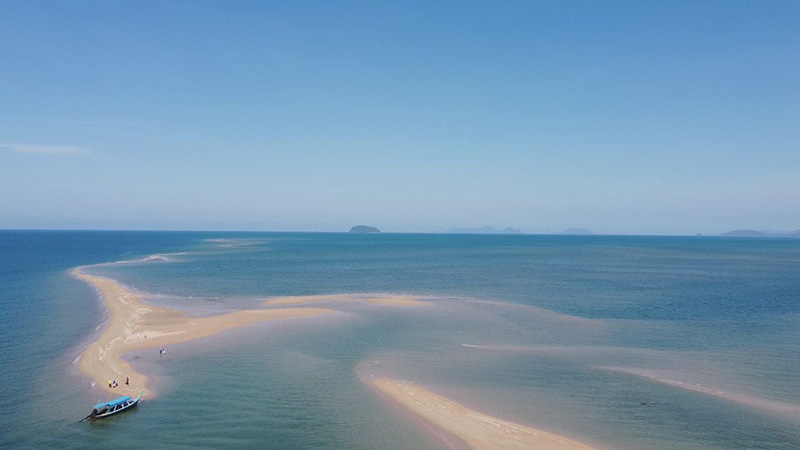 ทะเลแหวกหนวดมังกร จังหวัดพังงา