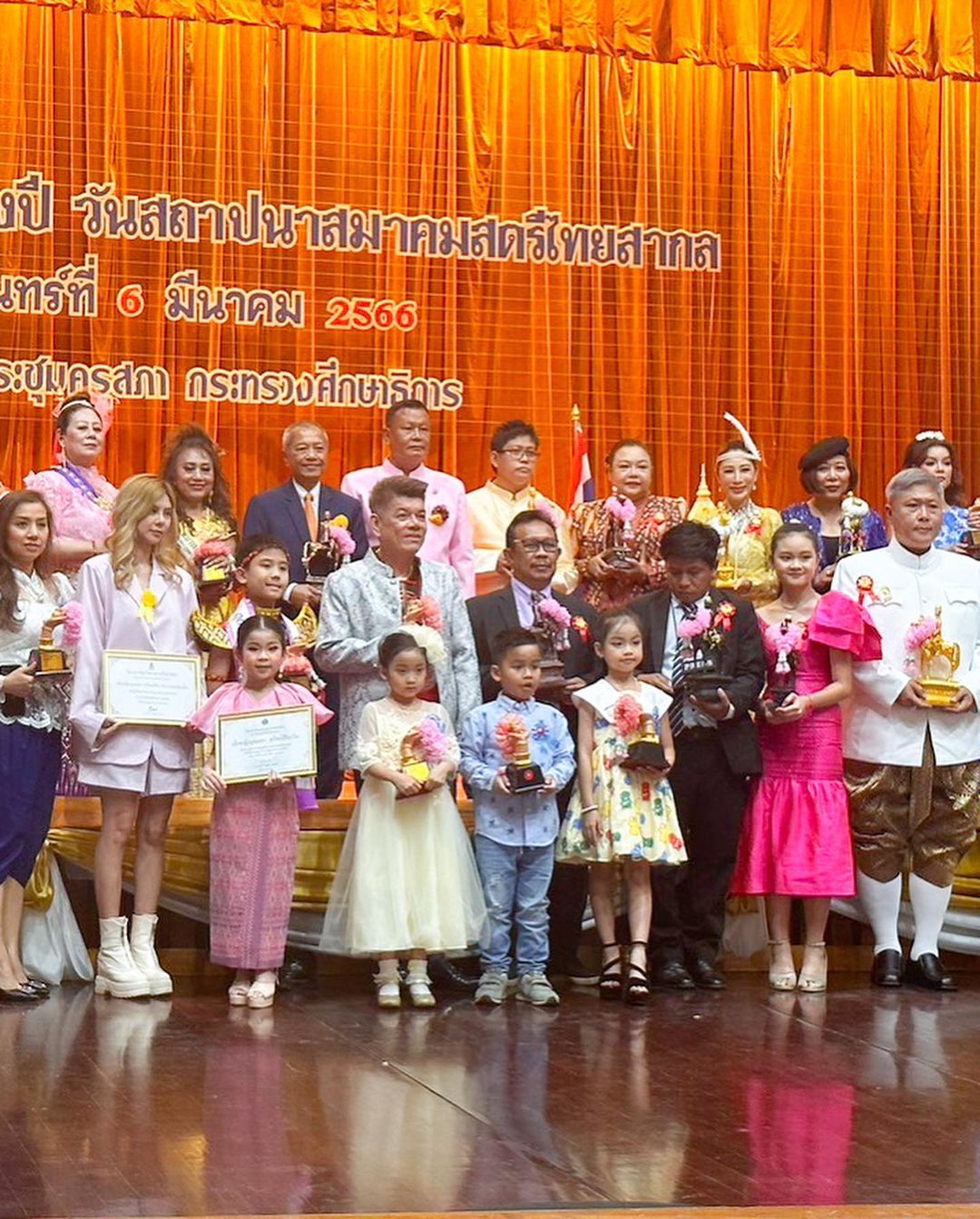  โอลีฟ โตเกียวโนบรา