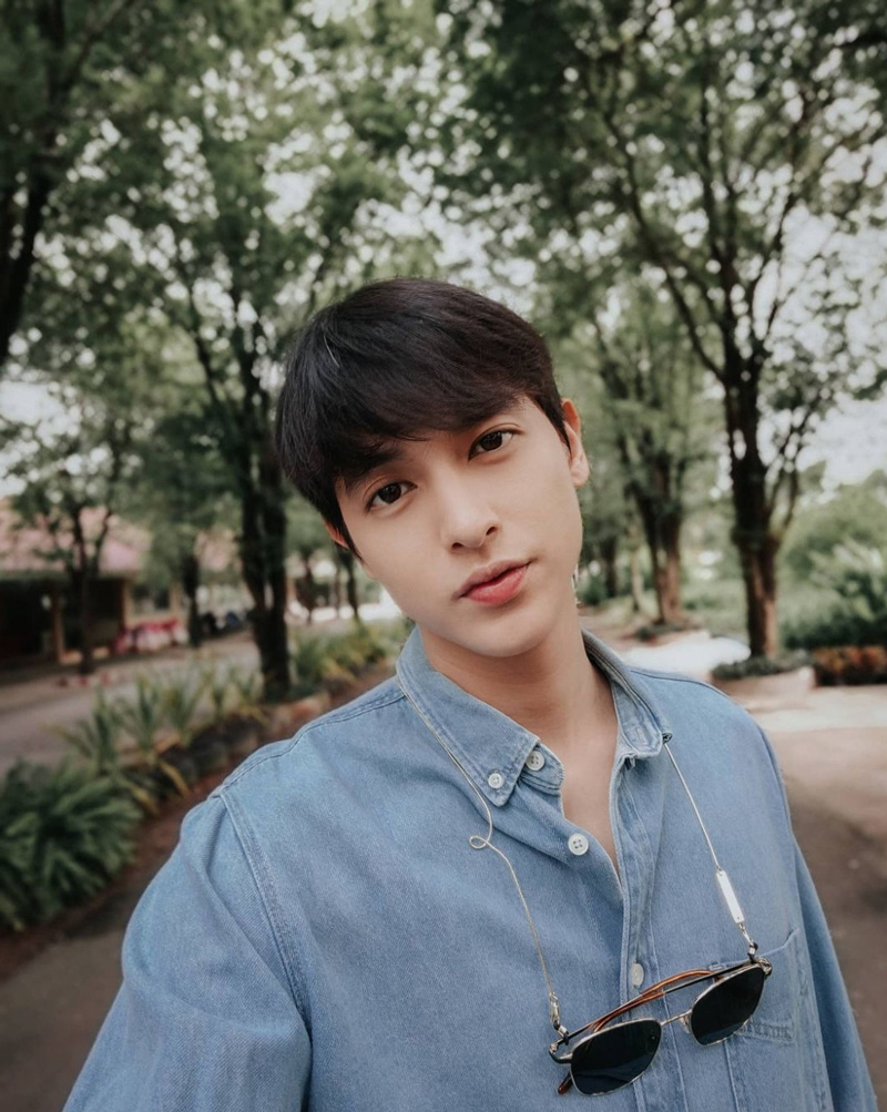 เจมส์ จิรายุ