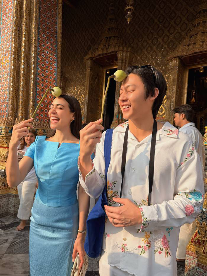  คิมเบอร์ลี่ สวยสง่าในชุดไทยเรียบหรูดูแพง