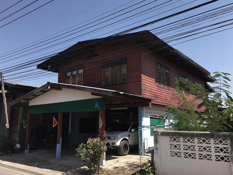 รีโนเวทบ้านสองชั้นครึ่งปูนครึ่งไม้ 2 ห้องนอน 2 ห้องน้ำ
