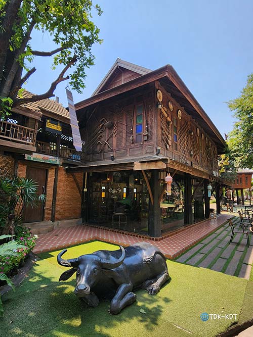 ร้านอาหารลมเย็น