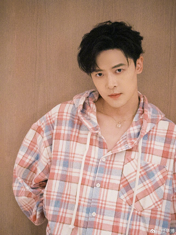 ภูผาอิงนที นักแสดง