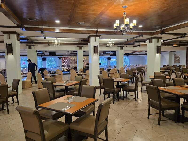 บุฟเฟต์ข้าวต้ม โรงแรม Mövenpick Suriwongse Hotel Chiang Mai จ.เชียงใหม่