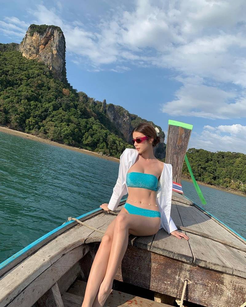 เก้า สุภัสสรา, ดาราชุดว่ายน้ำ