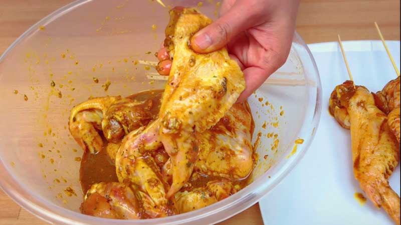 ปีกไก่ย่างรถเข็น