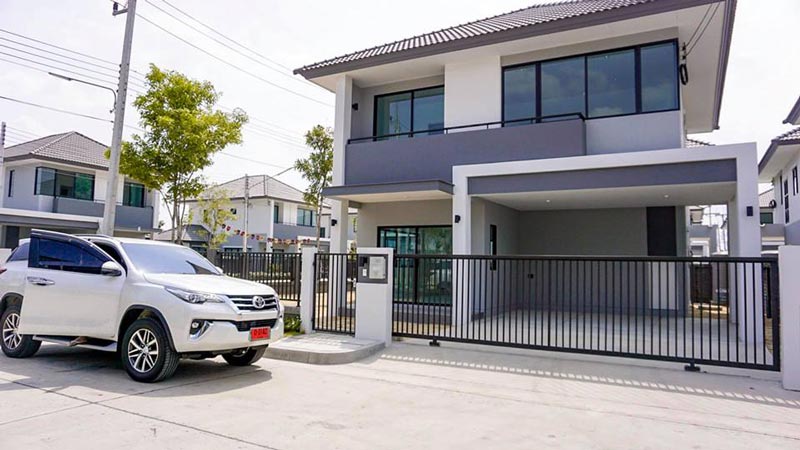 อาม ชุติมา บ้าน