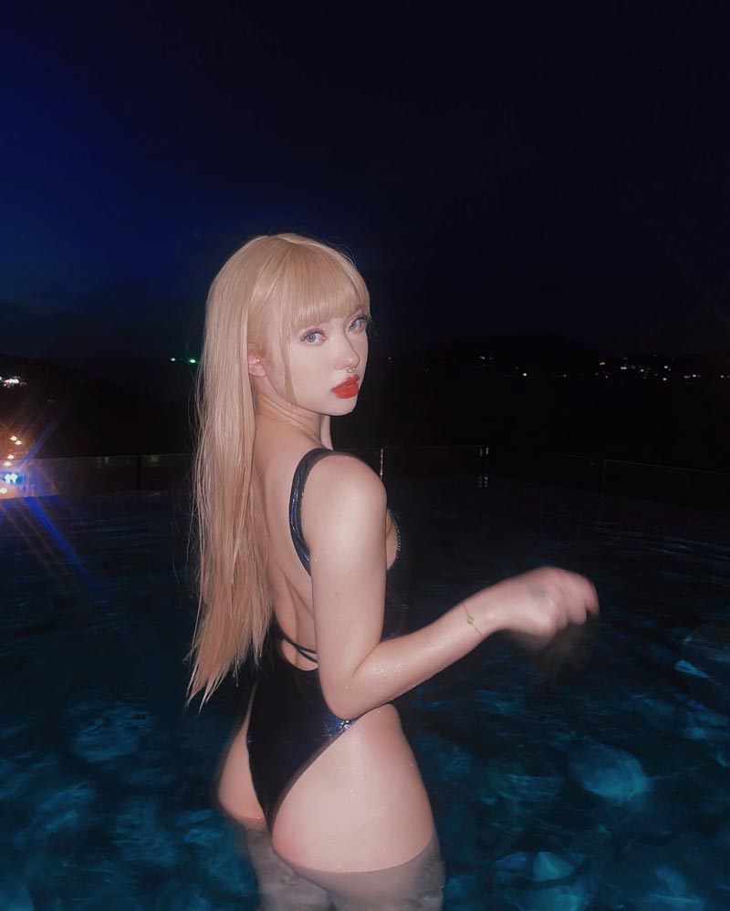 พลอยชมพู