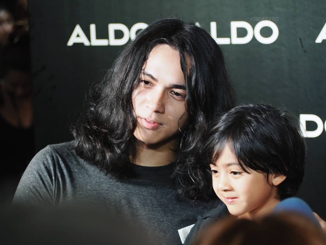 แน็ก ชาลี