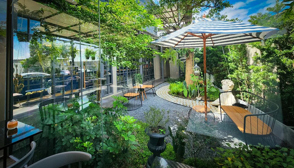 คาเฟ่ Pet-Friendly ย่านจตุโชติ