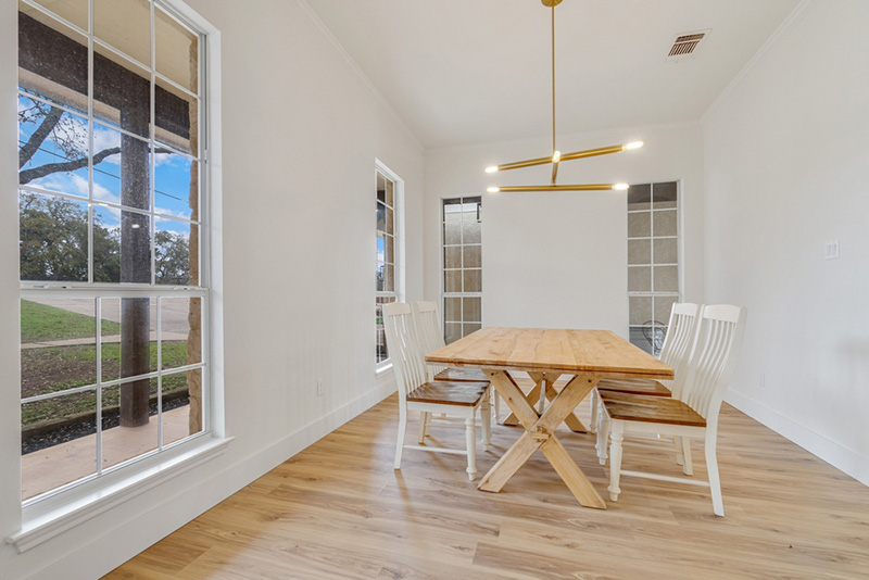 การจับคู่ไม้ให้สีเหมือนกันทุกชิ้น