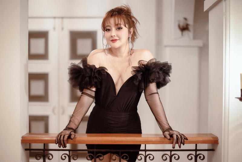 เอิร์น เดอะสตาร์