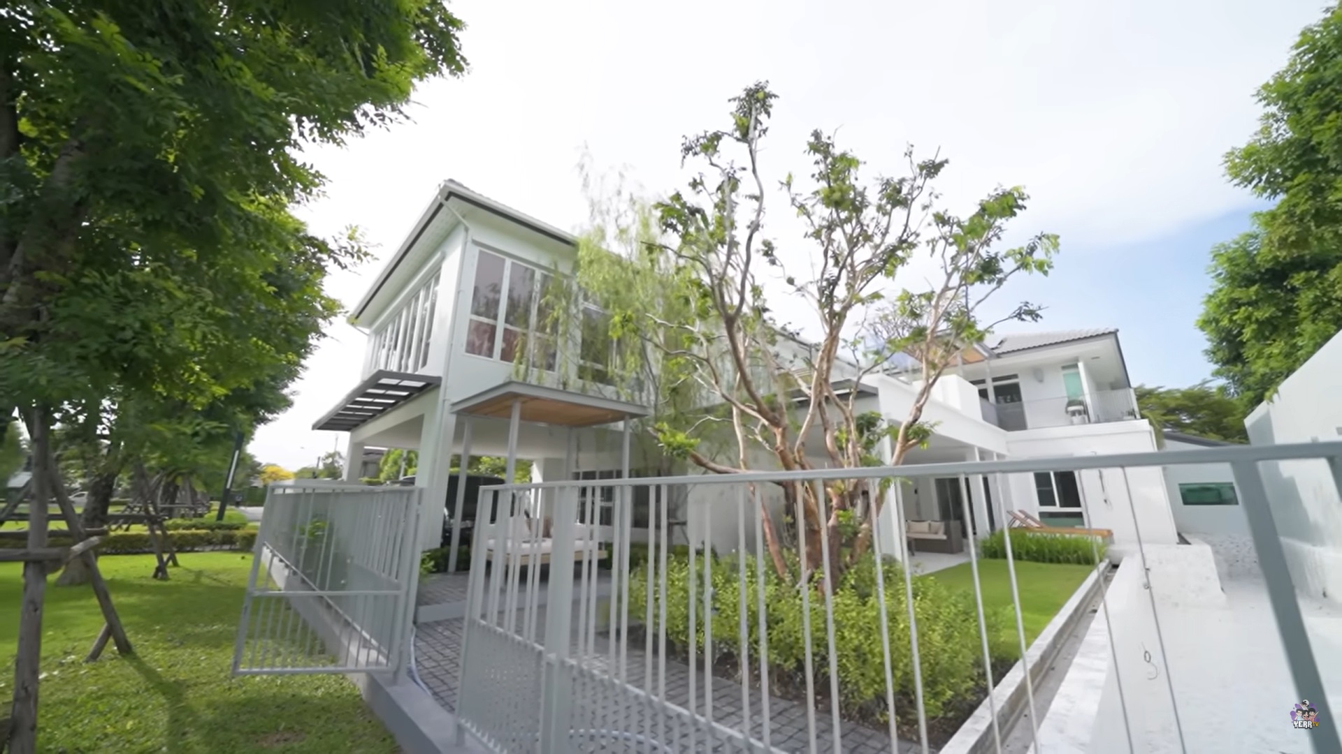 เจมส์ เรืองศักดิ์