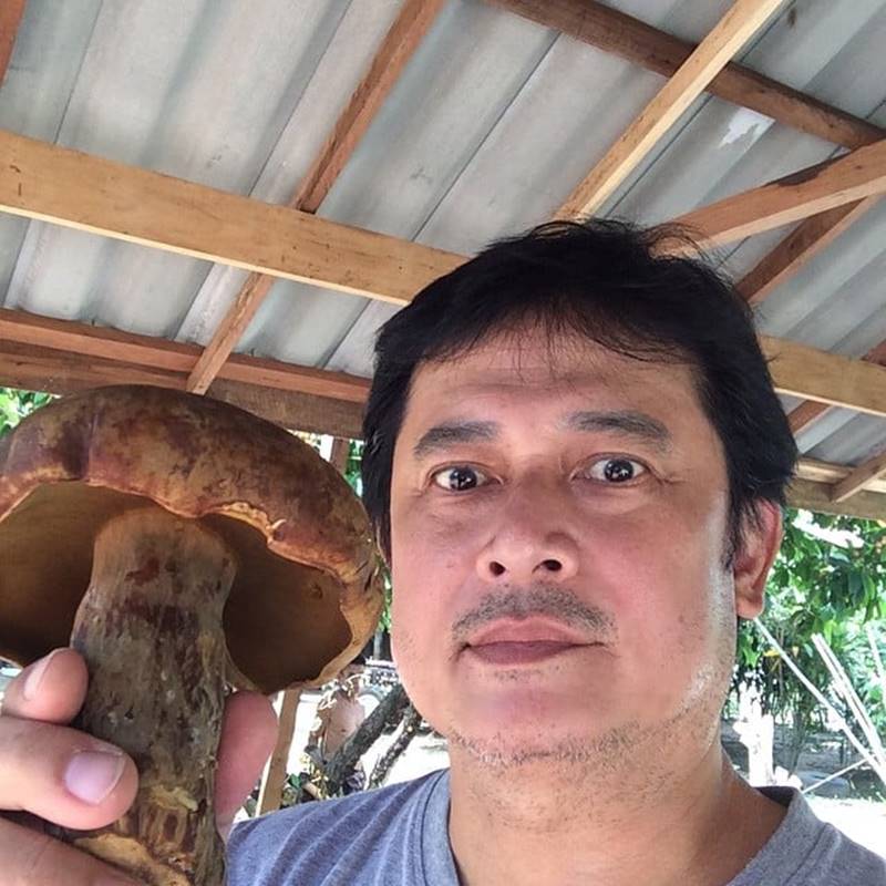 หนุ่ม สันติสุข